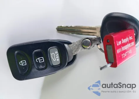 2013 Hyundai Elantra Gls z USA, uszkodzony, nr VIN 5NPDH4AE1DH414862